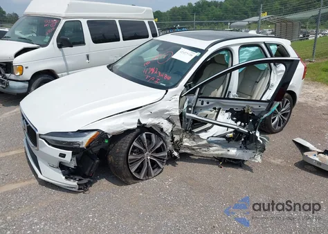 2022 Volvo Xc60 B5 Momentum from USA, damaged, VIN YV4L12DKXN1024421